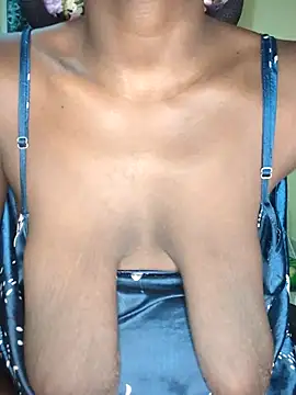 Snapshot of Saggy_boobs chatting on June 9, 8:53 pm Saggy boobs online show from June 9, 8:53 pm