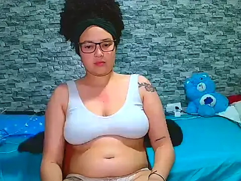 Snapshot of vanellope12 chatting on November 7, 5:07 am vanellope12 online show from November 7, 5:07 am