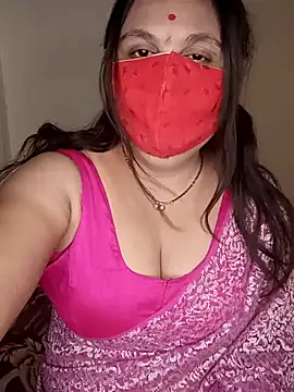 Snapshot of Love-priya chatting on January 4, 4:22 pm Love-priya online show from January 4, 4:22 pm