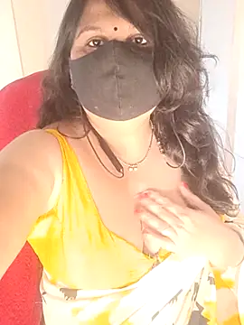 Snapshot of Love-priya chatting on November 19, 8:58 am Love-priya online show from November 19, 8:58 am