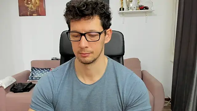 BrutusK08 online show from February 4, 6:25 am