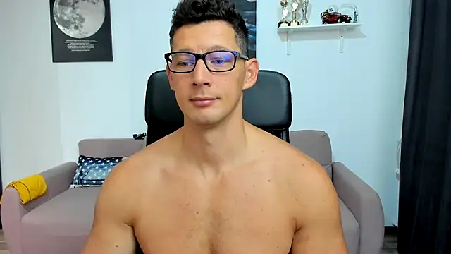 BrutusK08 online show from October 13, 7:08 am