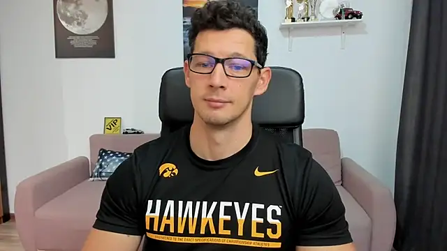 BrutusK08 online show from November 16, 8:31 am