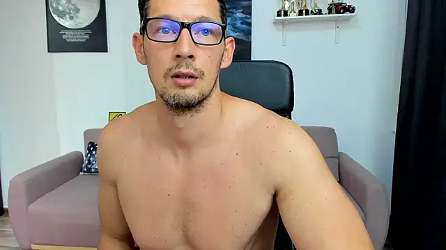 BrutusK08 online show from July 28, 11:50 am