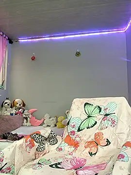 Snapshot of KATYGONZALEZ chatting on February 14, 1:51 pm KATYGONZALEZ online show from February 14, 1:51 pm