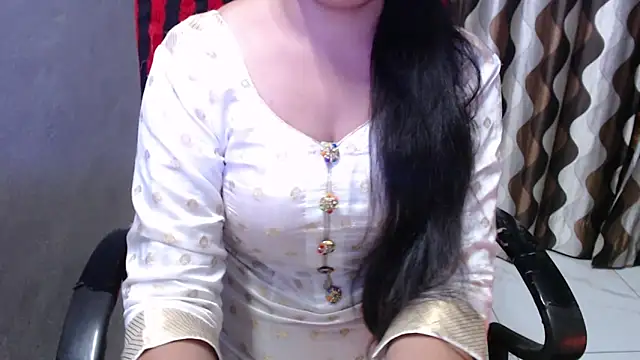 Snapshot of Kaur_Jannat chatting on January 29, 8:35 pm Kaur Jannat online show from January 29, 8:35 pm