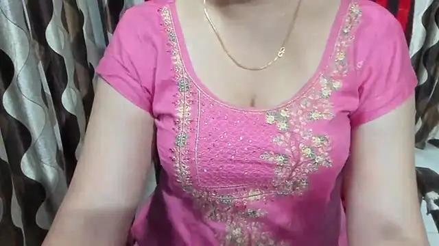 Snapshot of Kaur_Jannat chatting on October 16, 5:58 pm Kaur Jannat online show from October 16, 5:58 pm