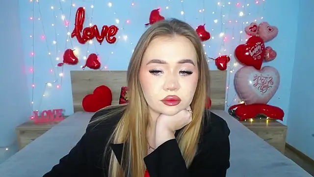 Snapshot of StacyYellig chatting on February 15, 6:44 am StacyYellig online show from February 15, 6:44 am