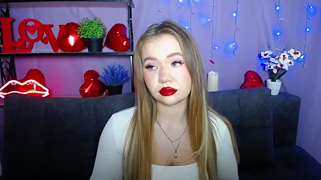 Snapshot of StacyYellig chatting on March 7, 8:33 pm StacyYellig online show from March 7, 8:33 pm