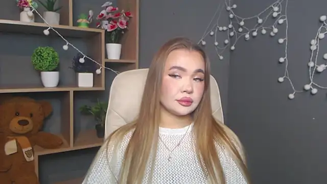 StacyYellig online show from February 7, 10:13 pm