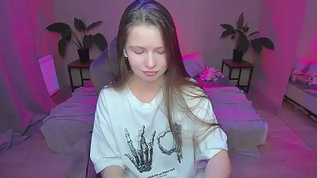 HelloRoxy online show from December 20, 12:41 am