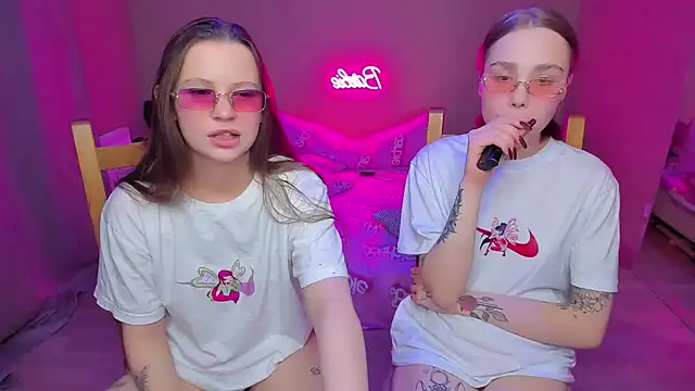 HelloRoxy online show from January 13, 10:45 pm