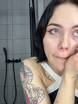 GroteskJane online show from April 29, 12:31 pm