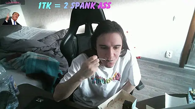 izilizi 23 online show from February 26, 6:45 am