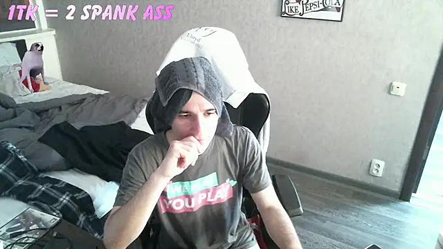 izilizi 23 online show from June 7, 8:18 am