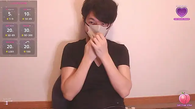 Snapshot of Kaidengi chatting on April 1, 1:52 pm Kaidengi online show from April 1, 1:52 pm