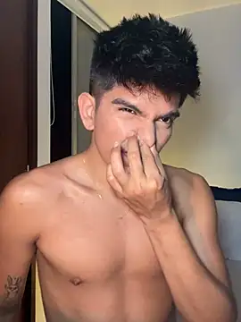 santiago 01 online show from December 13, 2:43 am