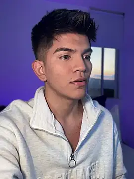 santiago 01 online show from January 14, 11:05 pm