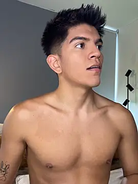 santiago 01 online show from December 13, 9:31 pm