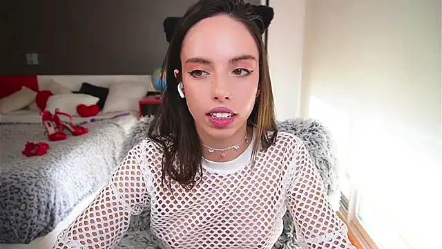 Snapshot of Dayna_Nebula chatting on January 12, 12:44 pm Dayna Nebula online show from January 12, 12:44 pm