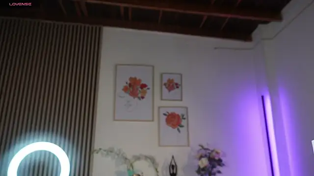 Snapshot of LillyDolls23 chatting on May 16, 12:59 pm LillyDolls23 online show from May 16, 12:59 pm