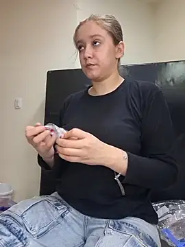 NaomiShimizu online show from December 20, 8:05 pm