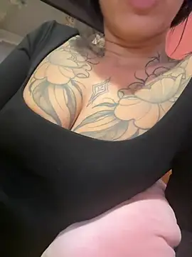 Nadiasexy online show from February 25, 6:28 pm