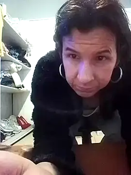 Snapshot of Cameron_puppy chatting on February 27, 5:24 am Cameron puppy online show from February 27, 5:24 am