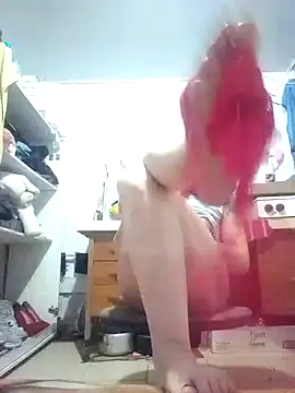 Snapshot of Cameron_puppy chatting on March 2, 1:05 pm Cameron puppy online show from March 2, 1:05 pm