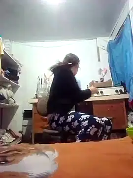 Snapshot of Cameron_puppy chatting on March 6, 6:59 pm Cameron puppy online show from March 6, 6:59 pm