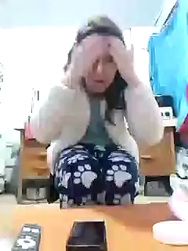 Snapshot of Cameron_puppy chatting on March 7, 7:19 am Cameron puppy online show from March 7, 7:19 am