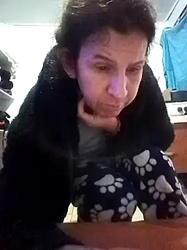 Snapshot of Cameron_puppy chatting on March 7, 9:06 pm Cameron puppy online show from March 7, 9:06 pm