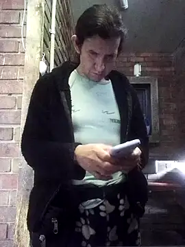 Snapshot of Cameron_puppy chatting on March 14, 6:07 pm Cameron puppy online show from March 14, 6:07 pm