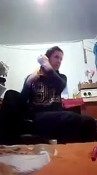 Snapshot of Cameron_puppy chatting on March 19, 12:23 pm Cameron puppy online show from March 19, 12:23 pm