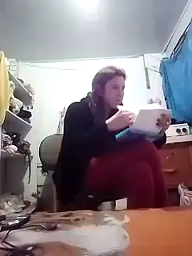 Snapshot of Cameron_puppy chatting on March 19, 10:42 pm Cameron puppy online show from March 19, 10:42 pm