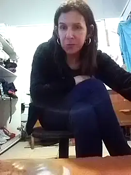 Snapshot of Cameron_puppy chatting on March 21, 5:00 am Cameron puppy online show from March 21, 5:00 am