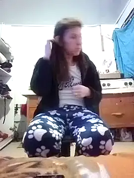 Snapshot of Cameron_puppy chatting on March 23, 3:43 am Cameron puppy online show from March 23, 3:43 am