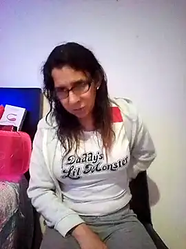 Snapshot of Cameron_puppy chatting on September 11, 5:51 am Cameron puppy online show from September 11, 5:51 am