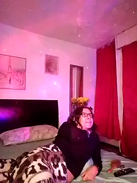 Snapshot of Cameron_puppy chatting on September 17, 6:04 am Cameron puppy online show from September 17, 6:04 am