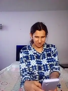 Snapshot of Cameron_puppy chatting on October 4, 10:08 pm Cameron puppy online show from October 4, 10:08 pm