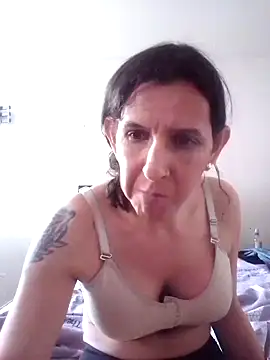 Snapshot of Cameron_puppy chatting on October 19, 7:25 pm Cameron puppy online show from October 19, 7:25 pm