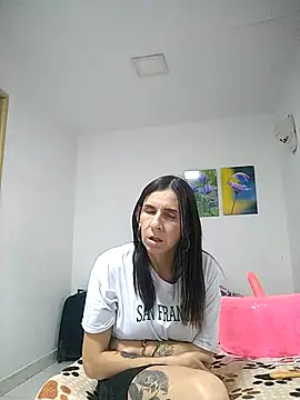 Cameron puppy online show from June 19, 5:56 am