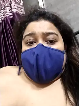 indianlisa5 online show from April 22, 5:36 pm