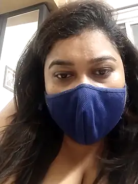 indianlisa5 online show from June 7, 8:45 pm