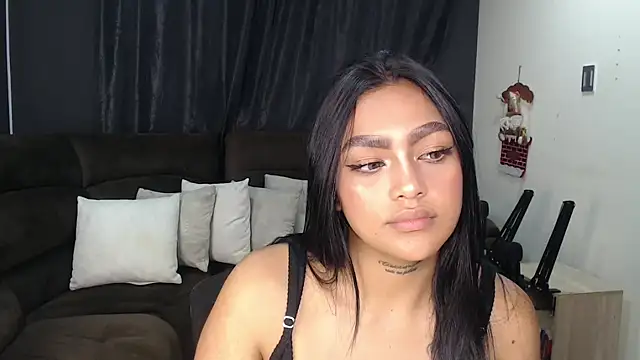 fairylatin222 online show from December 15, 10:36 pm