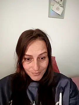 Snapshot of JadeHiilton chatting on September 24, 8:45 pm JadeHiilton online show from September 24, 8:45 pm
