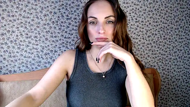 Tinadream20 online show from November 5, 8:03 am