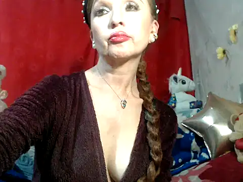 hottieperla online show from January 31, 12:06 am