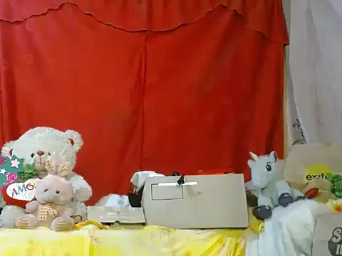 Snapshot of hottieperla chatting on May 21, 1:51 pm hottieperla online show from May 21, 1:51 pm