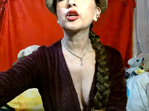 hottieperla online show from June 27, 7:08 pm